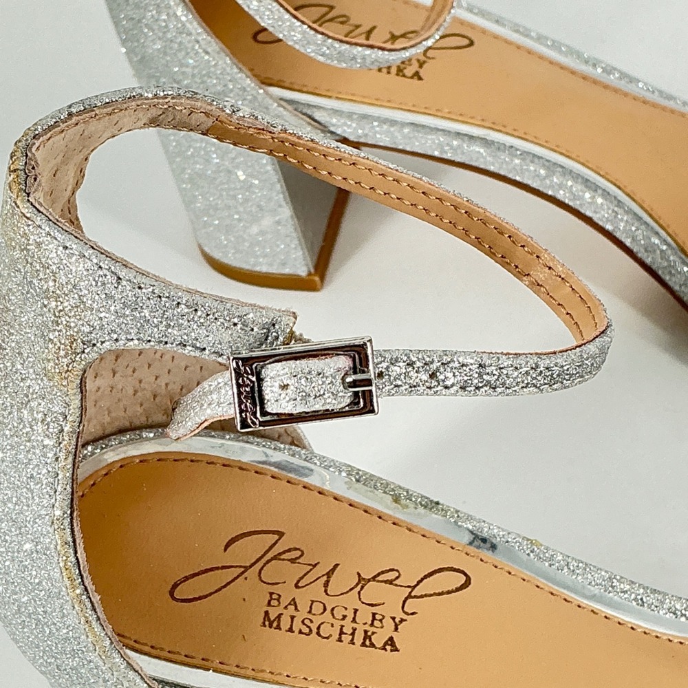 Jewel Badgley Mischka Size 7 Silver Glitter Sparkly Rhinestone Heels Sandals - Picture 15 of 15